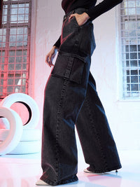 SASSAFRAS Women Black Straight Fit High Rise Clean Look Stretchable Cargo Jeans