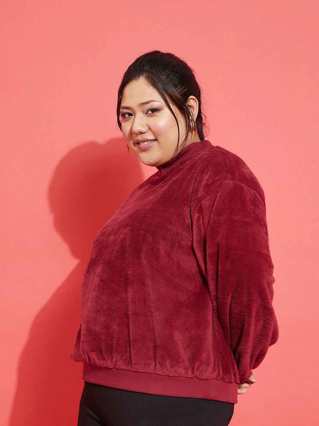 SASSAFRAS Curve Plus Size Round Neck Sweatshirt