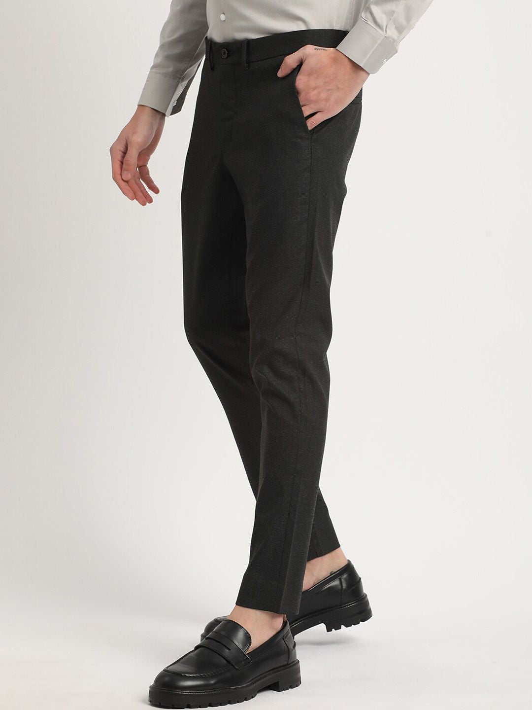 THE BEAR HOUSE Men Solid Tapered Fit Mid-Rise Formal Trousers
