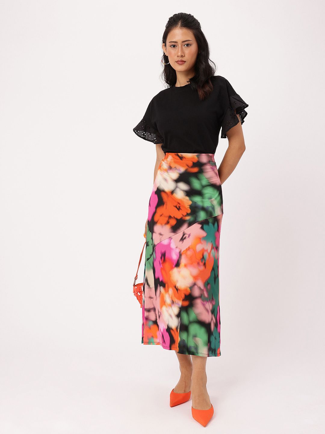 DressBerry Schiffli Show Extended Sleeve Top