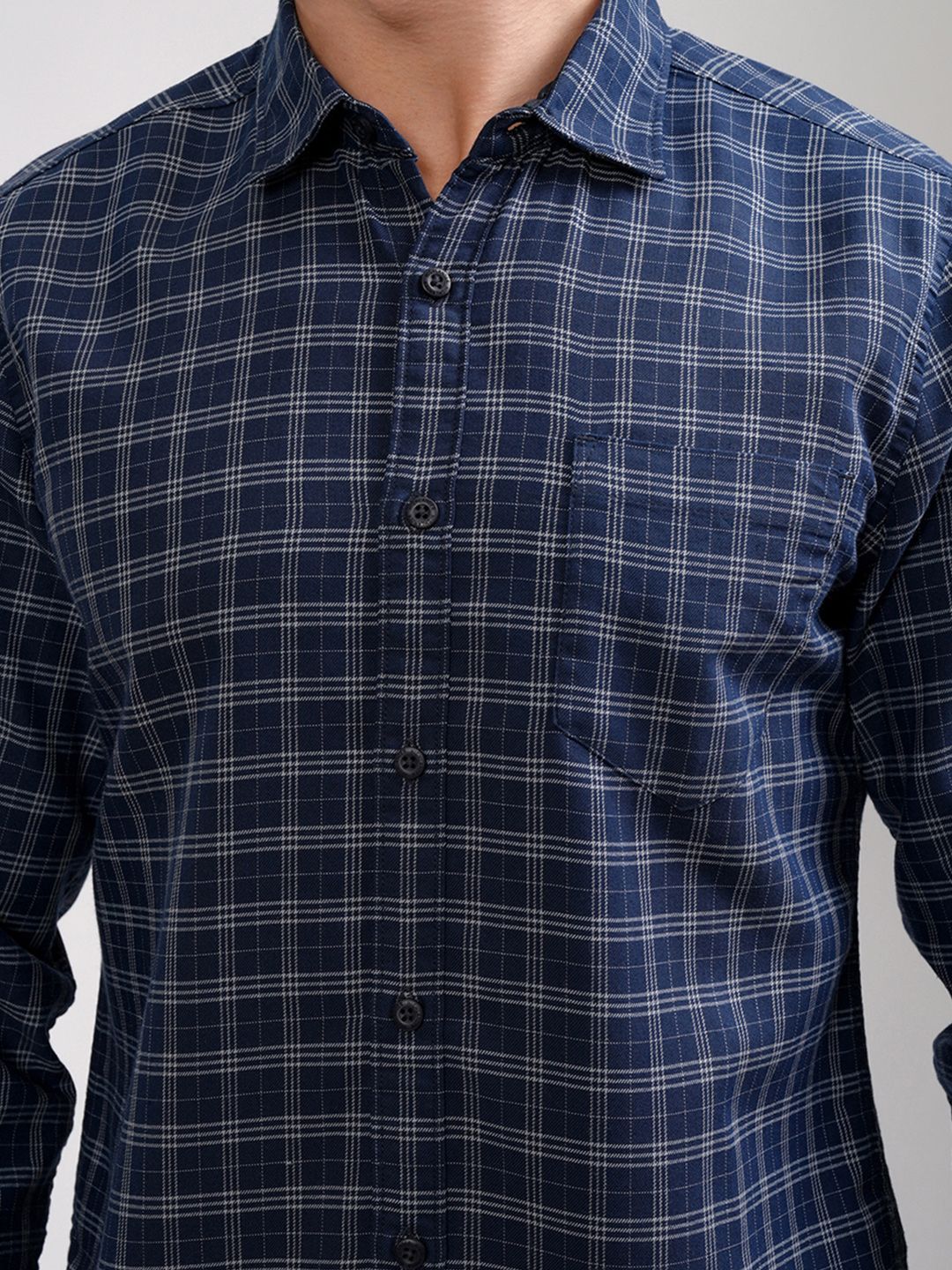 HIGHLANDER Men Blue & White Slim Fit Checked Casual Shirt