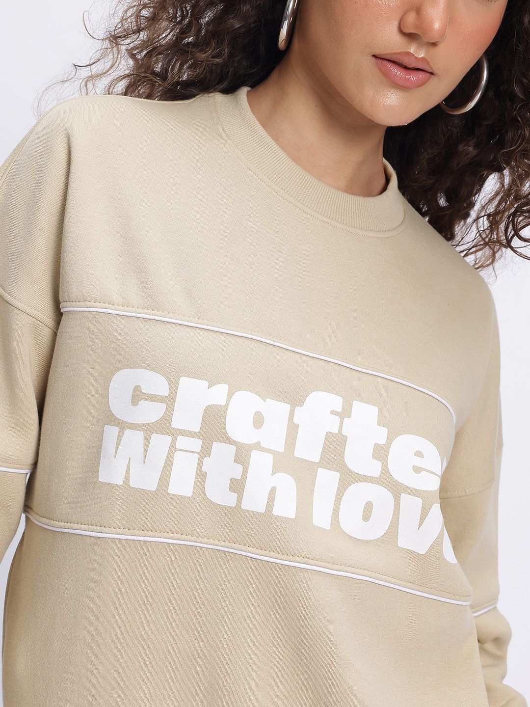 DressBerry Streetwear Staple Relaxed Typo Print Sweatshirt