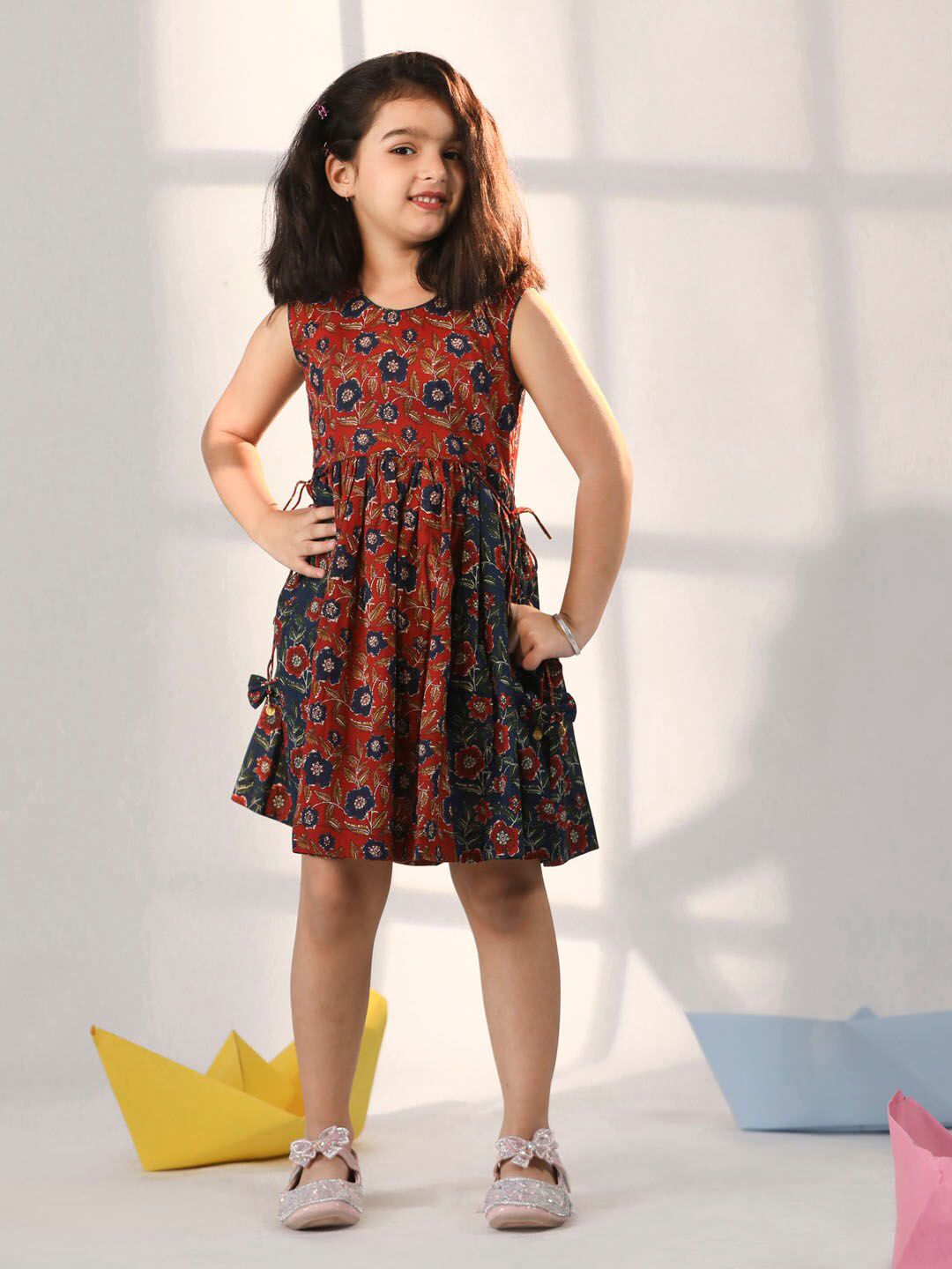 VASTRAMAY Girls Floral Printed Sleeveless Cotton Fit & Flare Dress