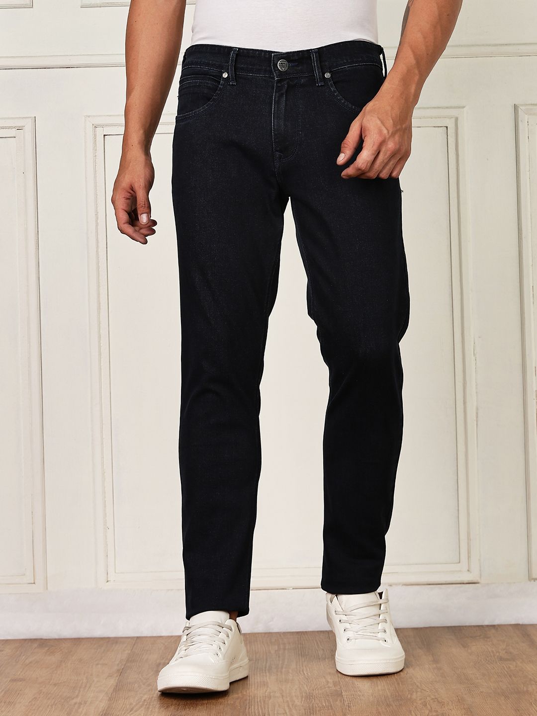Thomas Scott Men Classic Slim Fit Mid-Rise Regangan Seluar Jeans