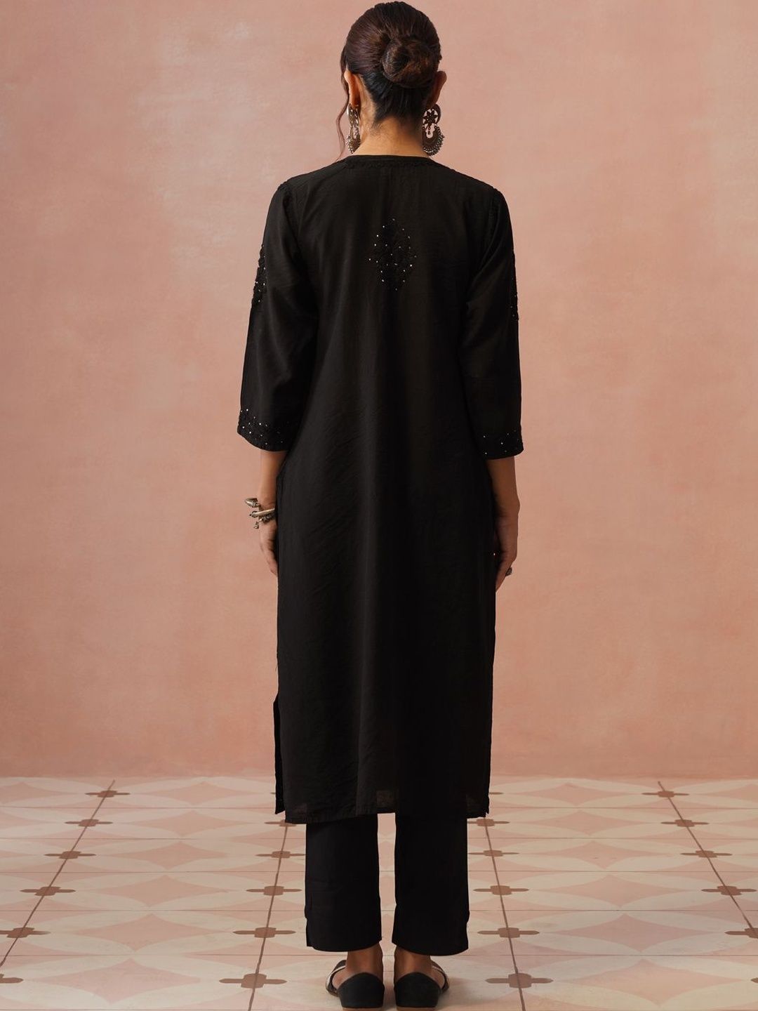 Rumah Wanita Chikankari Dihiasi Kurta Sutera Chanderi Labuci