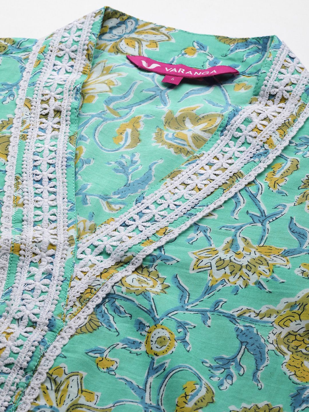 Varanga Floral Printed Flared Sleeves Thread Work Pure Cotton Kurta