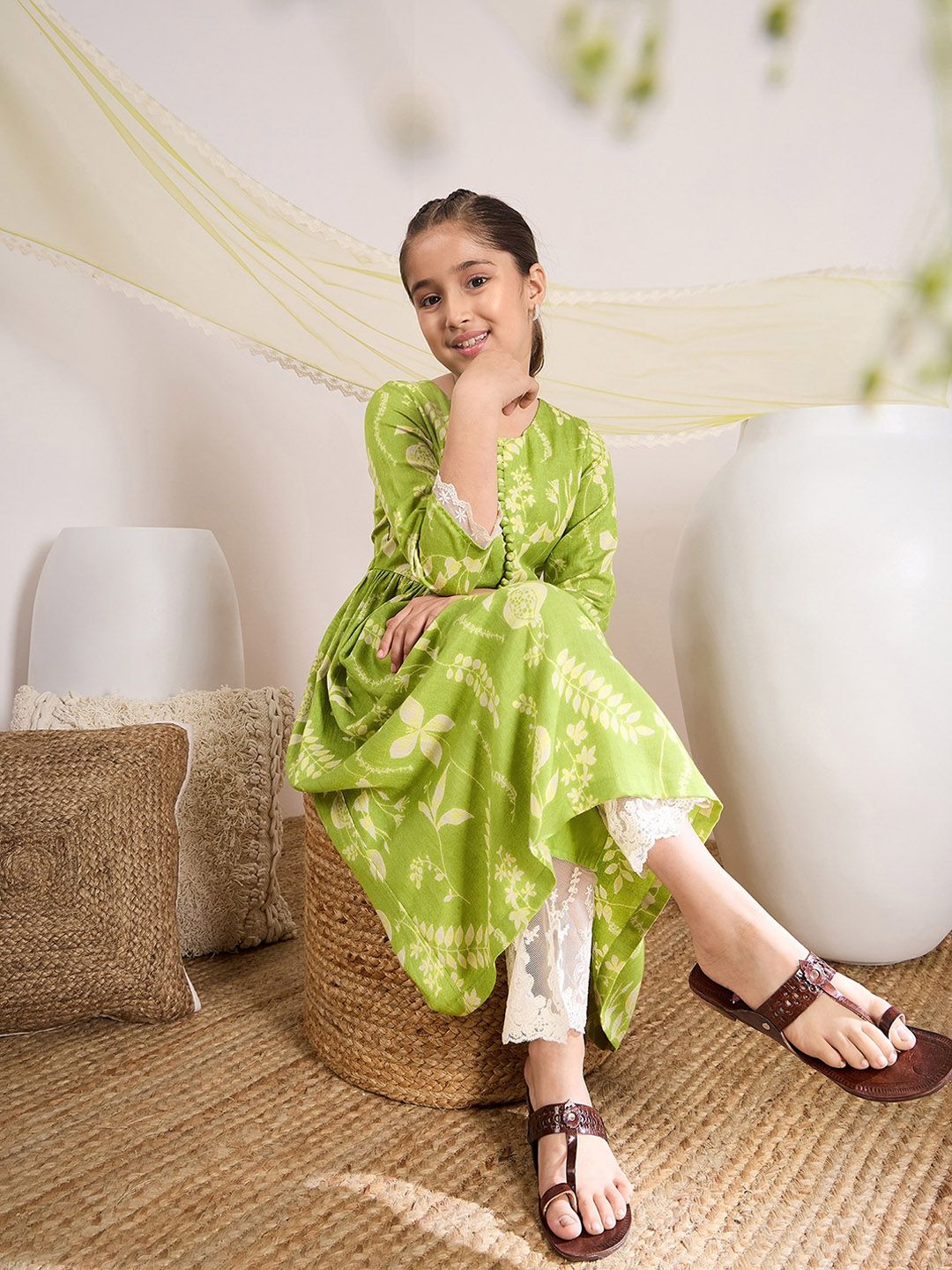 pspeaches Girls Floral Printed Pleated A-Line Kurta with Trousers & Dupatta