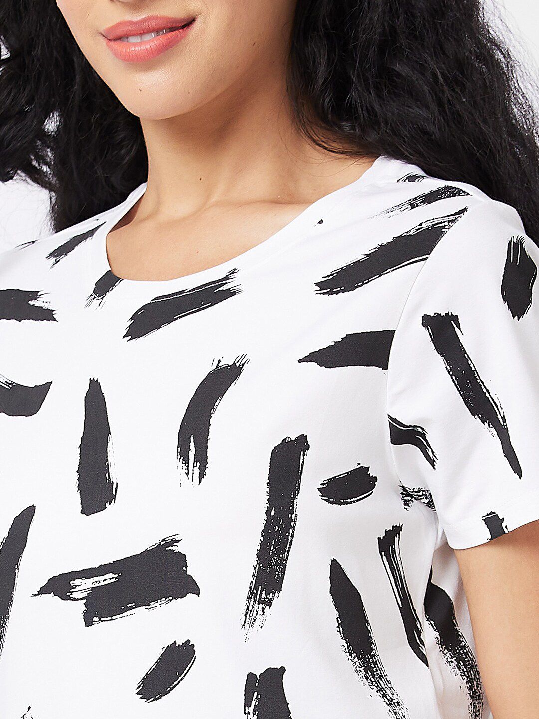 SPYKAR Graphic Printed Round Neck Half Sleeves Cotton Casual T-shirt