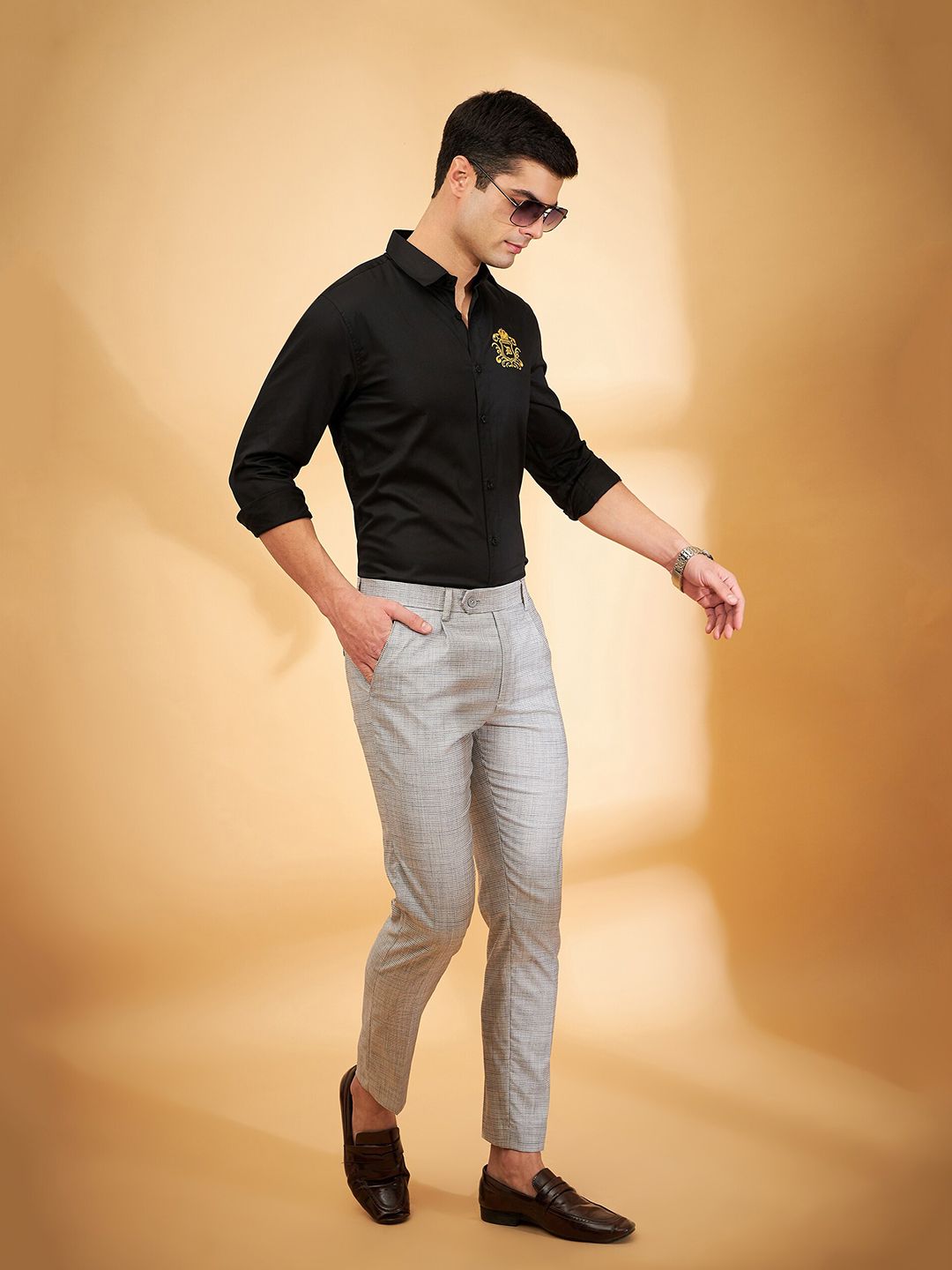 DENNISON Regular Fit Spread Collar Full Sleeves Cotton Smart Shirt