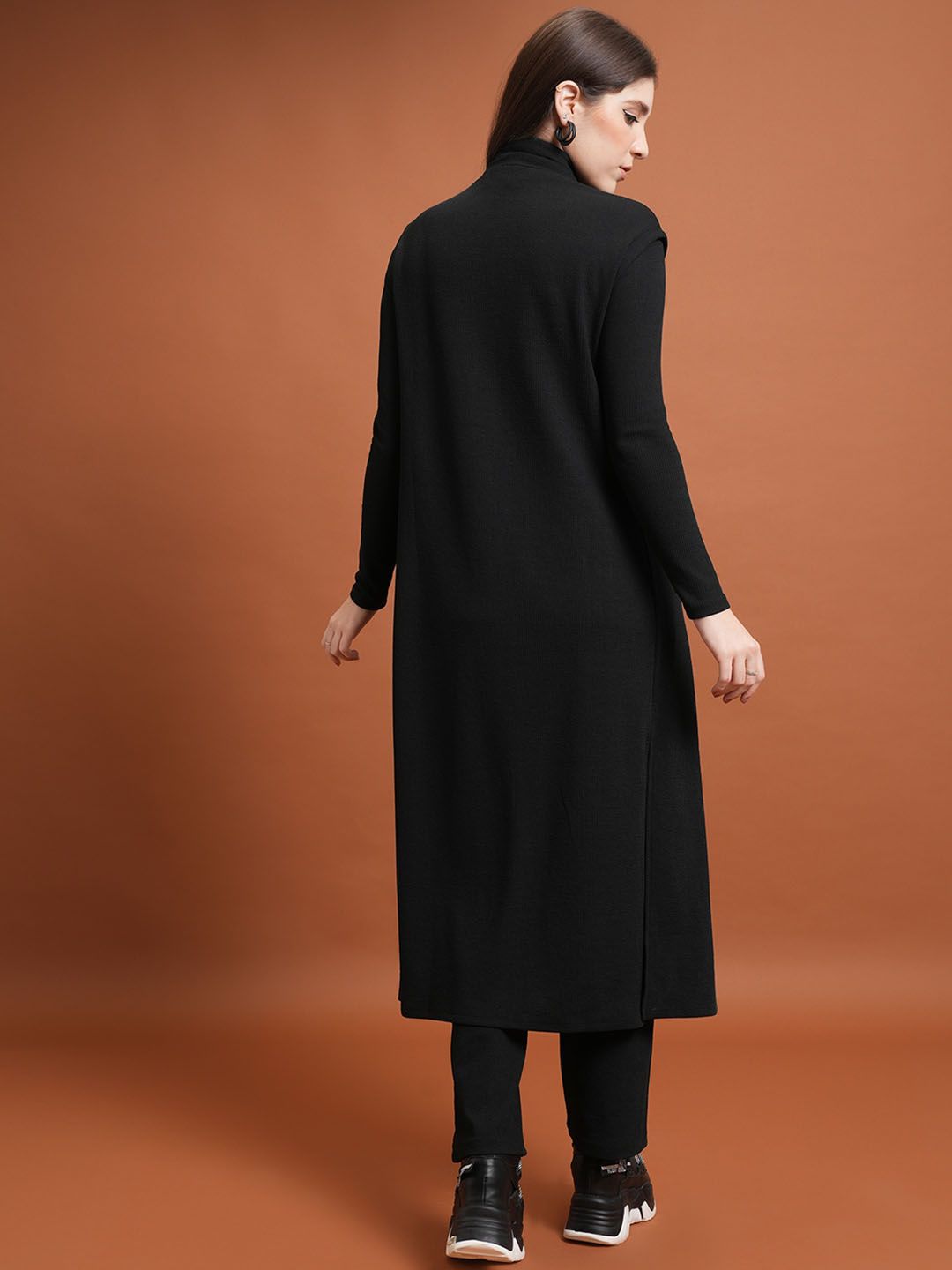 Tokyo Talkies Cardigan With Sweatshirt & Trousers
