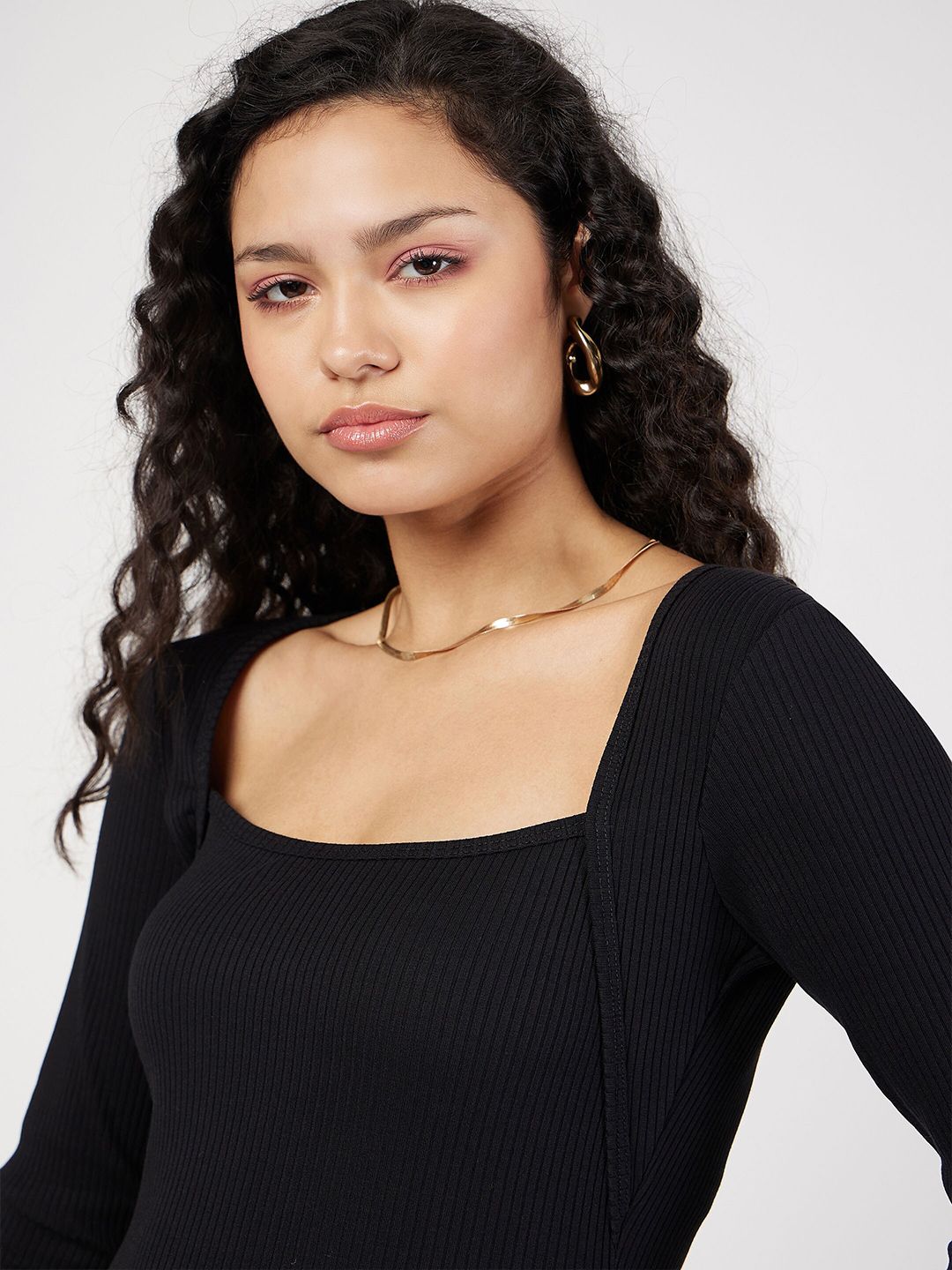 SASSAFRAS Black Ribbed Square Neck Fitted Top