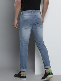 The Indian Garage Co Men Blue Slim Fit Heavy Fade Stretchable Jeans