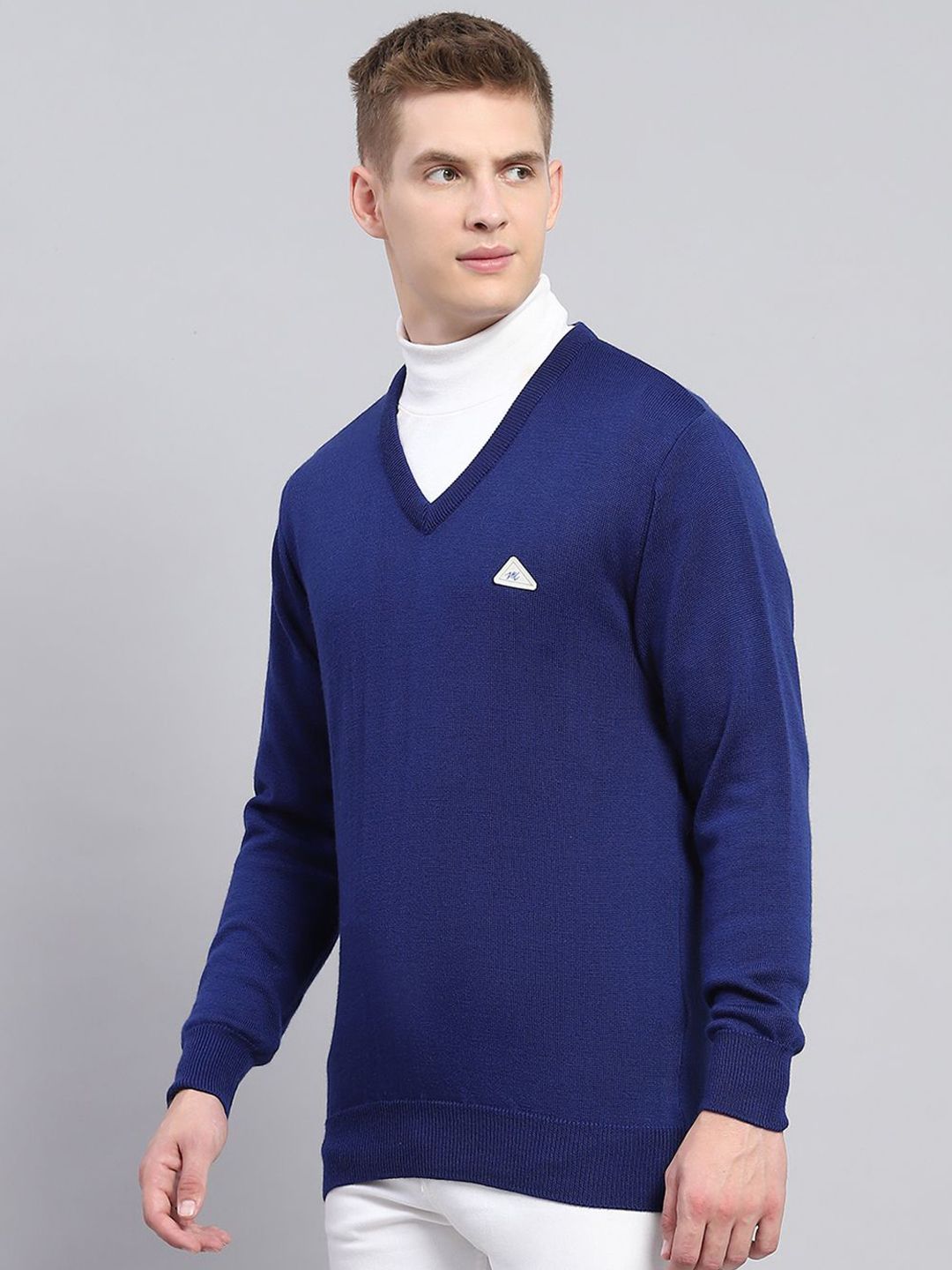 Monte Carlo Men V-Neck Woollen Pullover Sweater