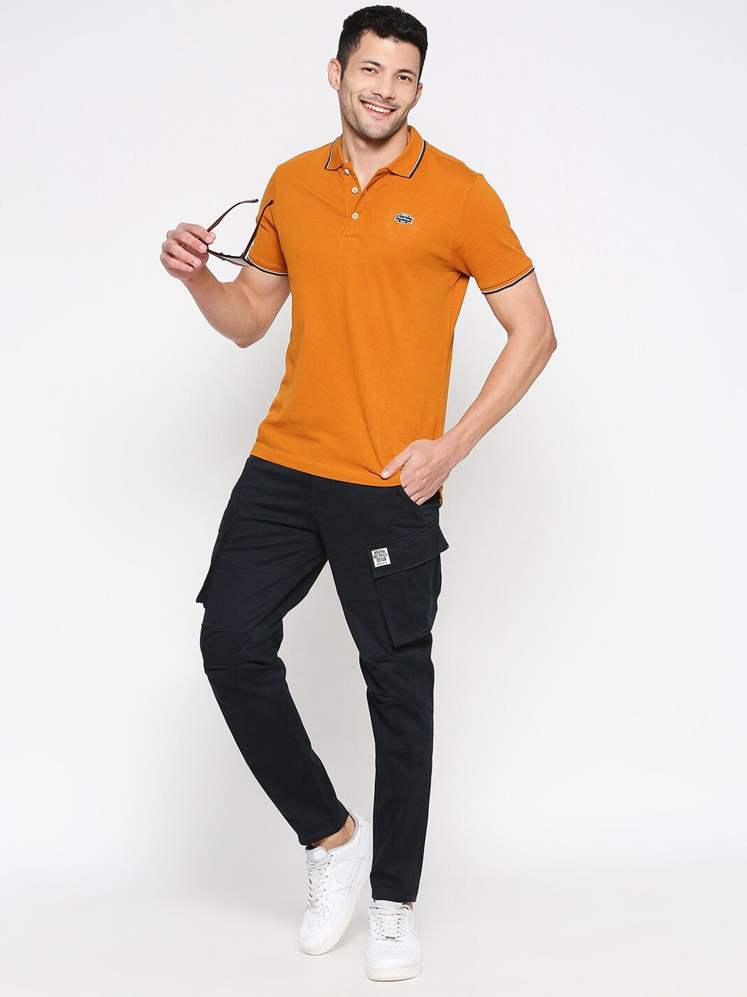 Being Human Men Slim Fit Mid-Rise Plain Cargos