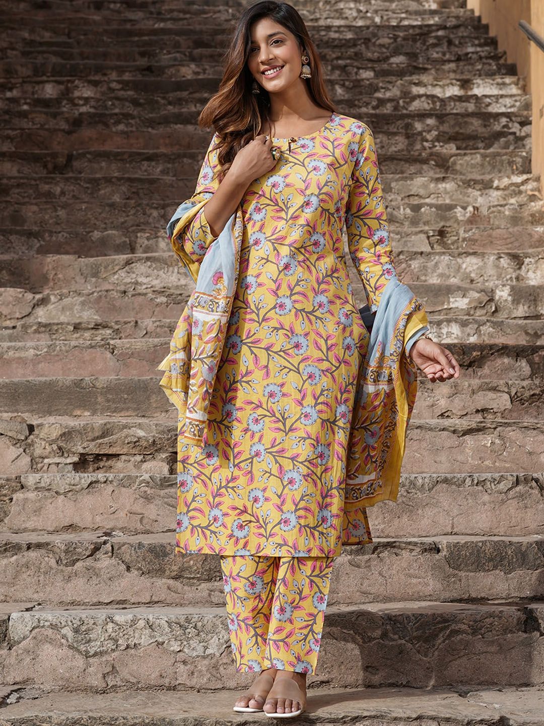 Kalini Floral Printed Keyhole Neck Pure Cotton Kurta dengan Seluar & Dupatta