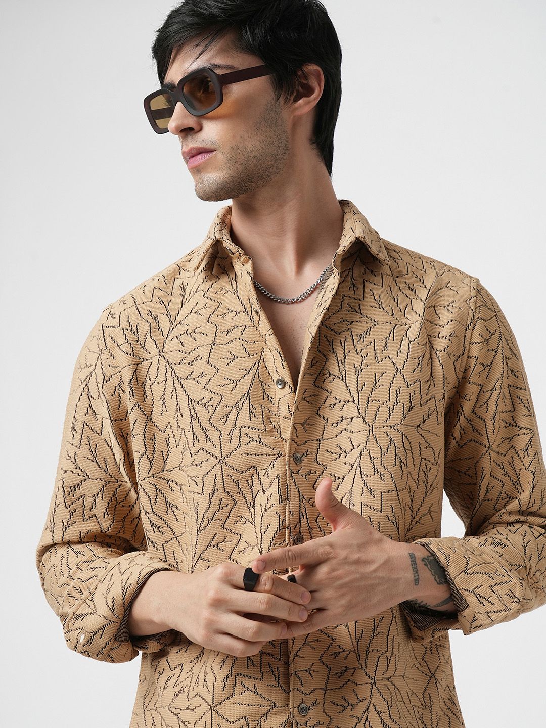 VASTRADO Men Classic Spread Collar Geometric Self Design Slim Fit Casual Shirt