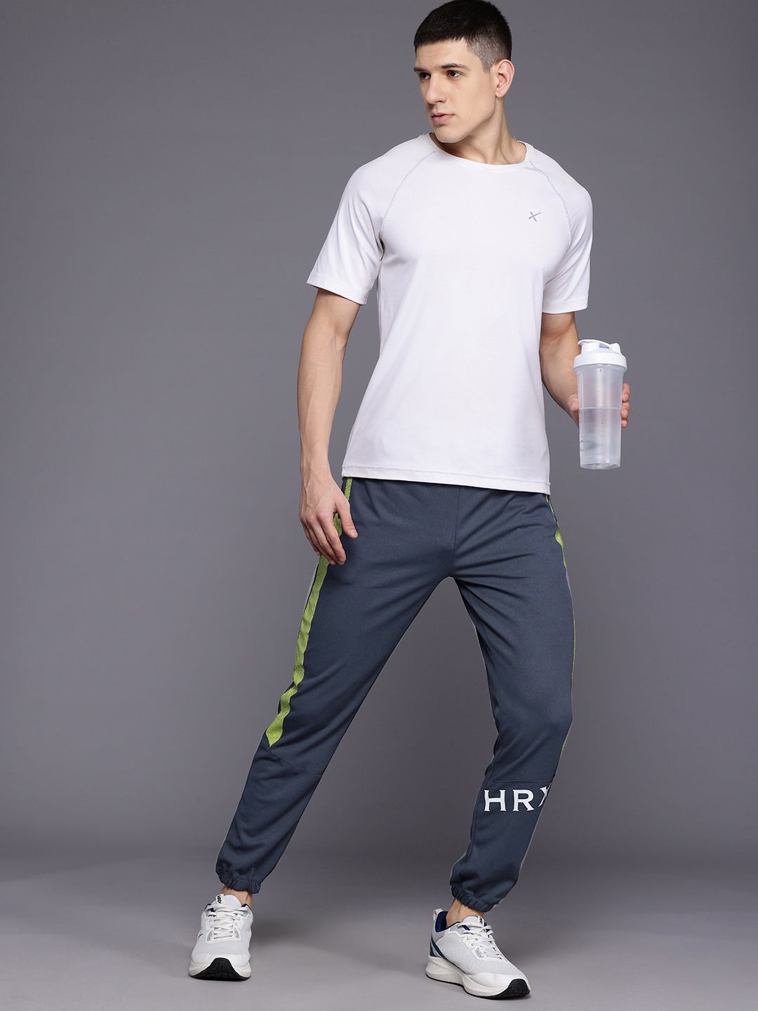 HRX by Hrithik Roshan Men Side Stripes Rapid-Dry Training Joggers