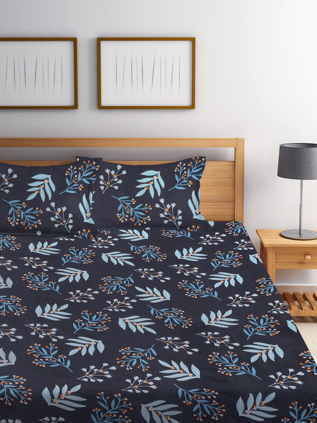 KLOTTHE Black & Blue Floral Printed 300TC Fitted Double King Bedsheet With 2 Pillow Covers