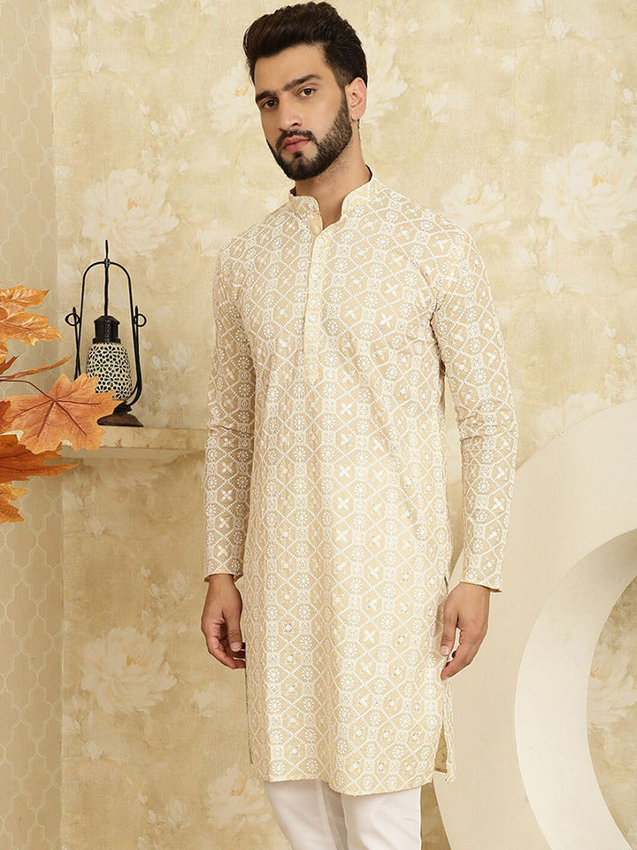 SOJANYA Kurta Kapas Tulen Bersulam Bunga Labuci Mandarin Kolar Lurus