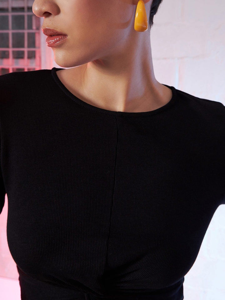 SASSAFRAS Women Black Solid Cropped Twisted Knot Top
