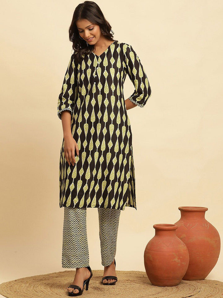 W Ethnic Motifs Printed Pure Cotton Straight Kurta With Trouser