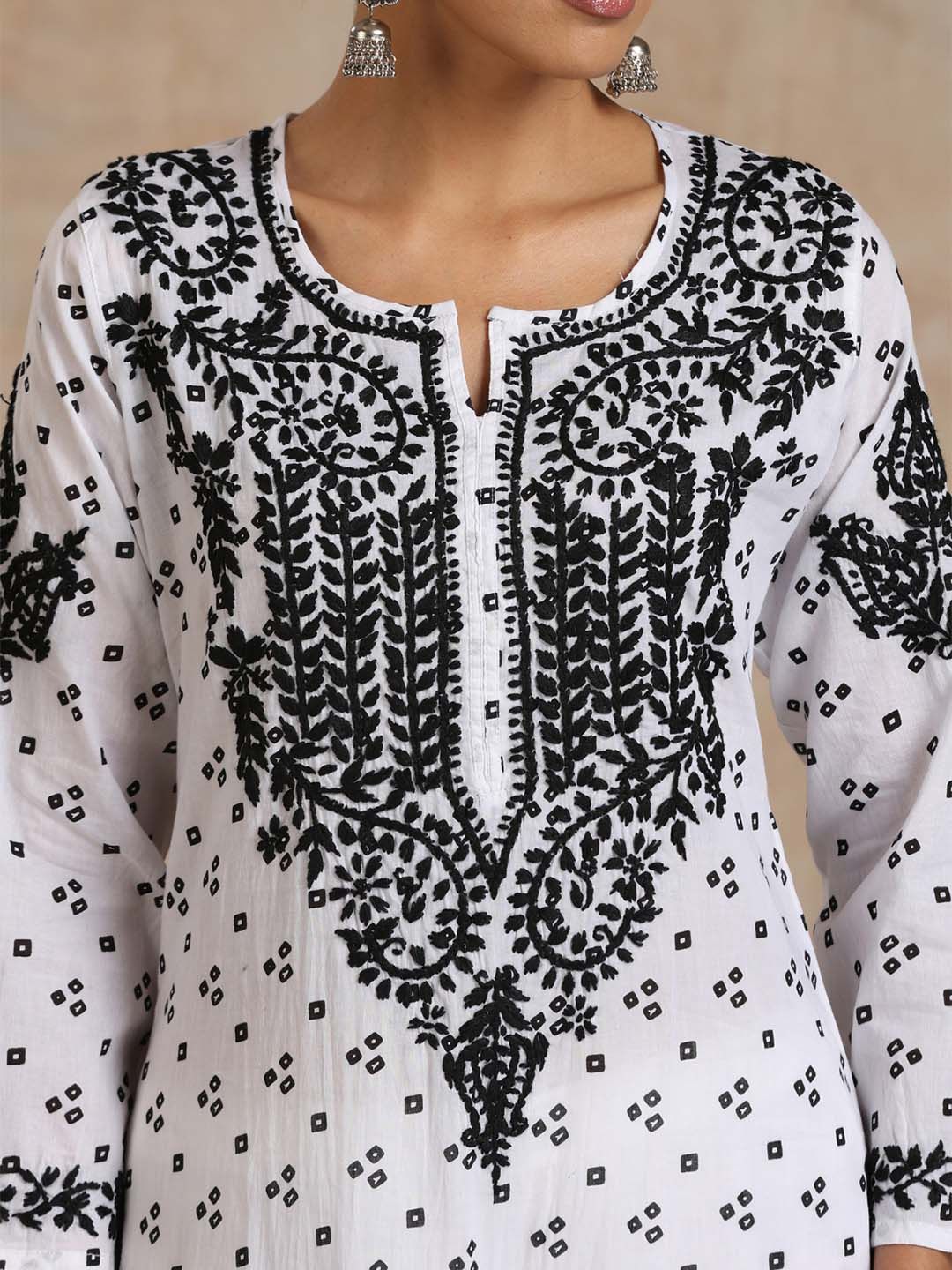 Rumah Wanita Chikankari Kurta Bersulam Mulmul Chikankari Putih