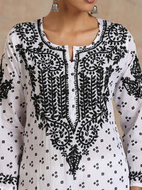 Rumah Wanita Chikankari Kurta Bersulam Mulmul Chikankari Putih