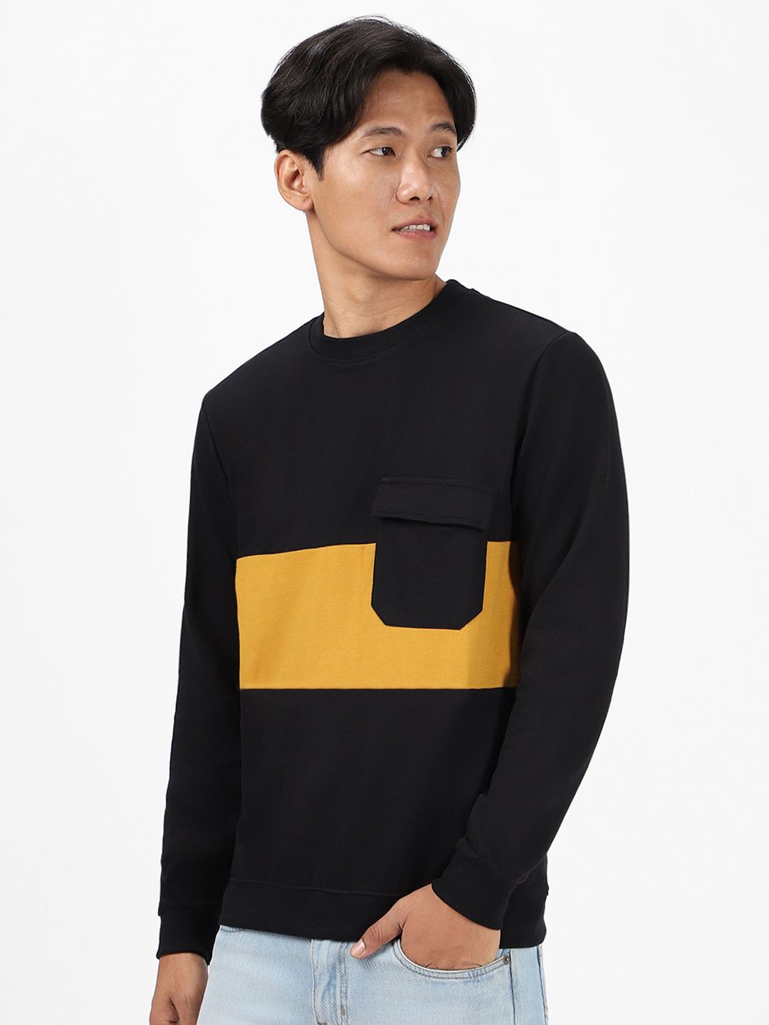 Urbano Fashion Men Colourblocked Pocket Sweatshirt