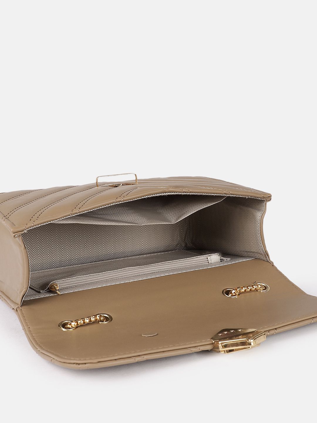 DressBerry Quilted Shoulder Bag