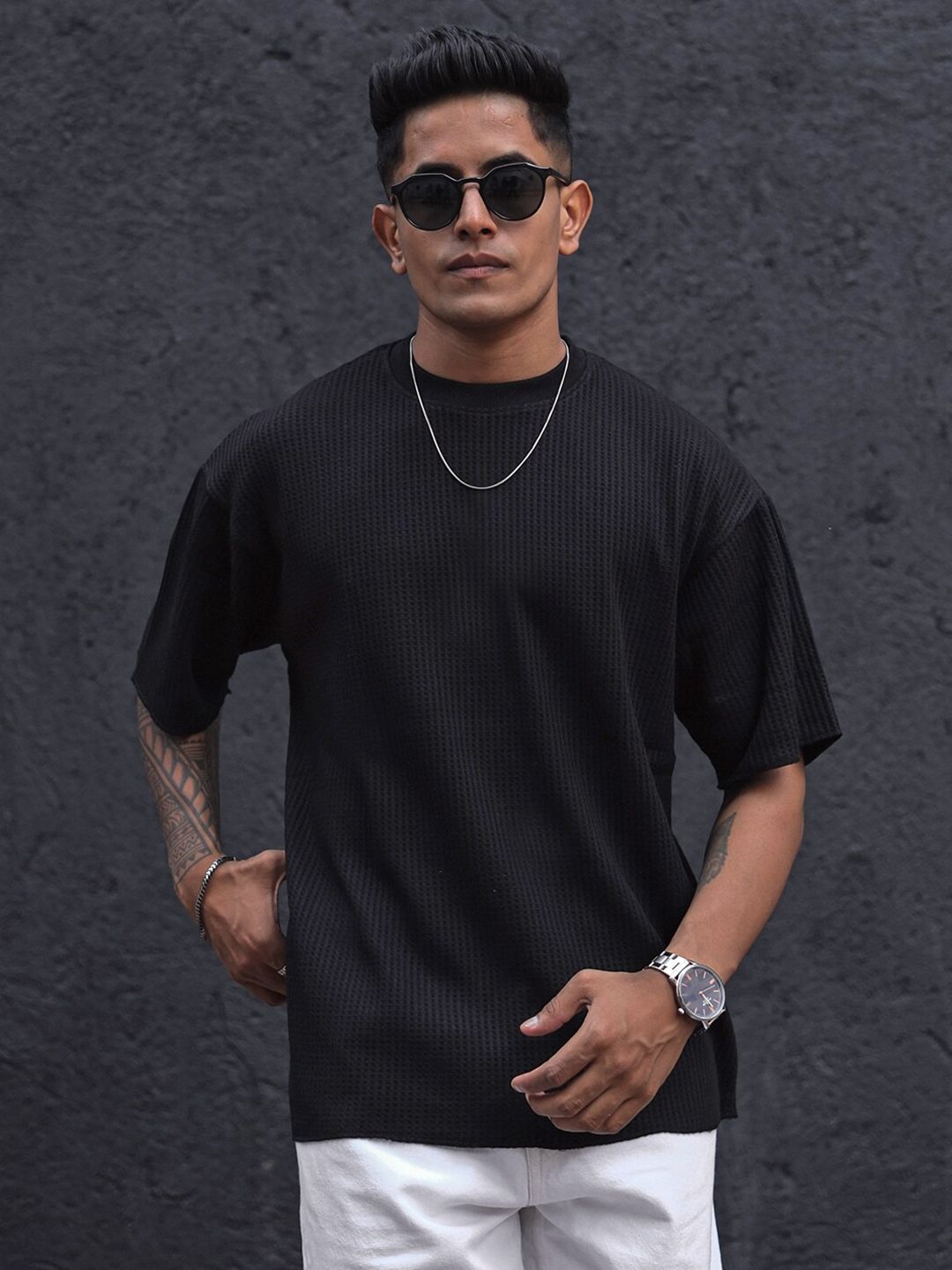 Powerlook Men Solid Oversized Round Neck T-shirt