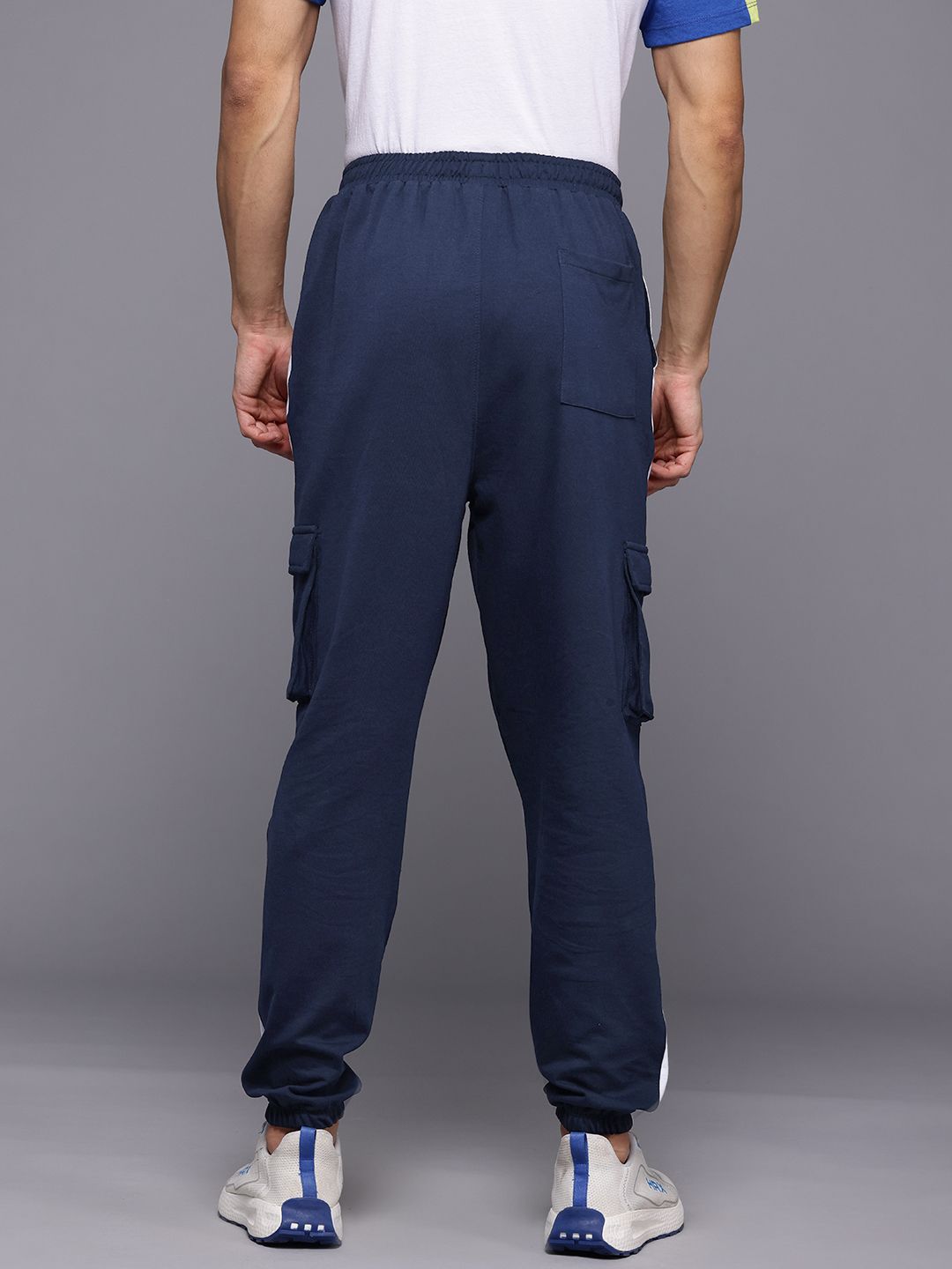 HRX by Hrithik Roshan Men Colourblocked Cargo Style Track Pants