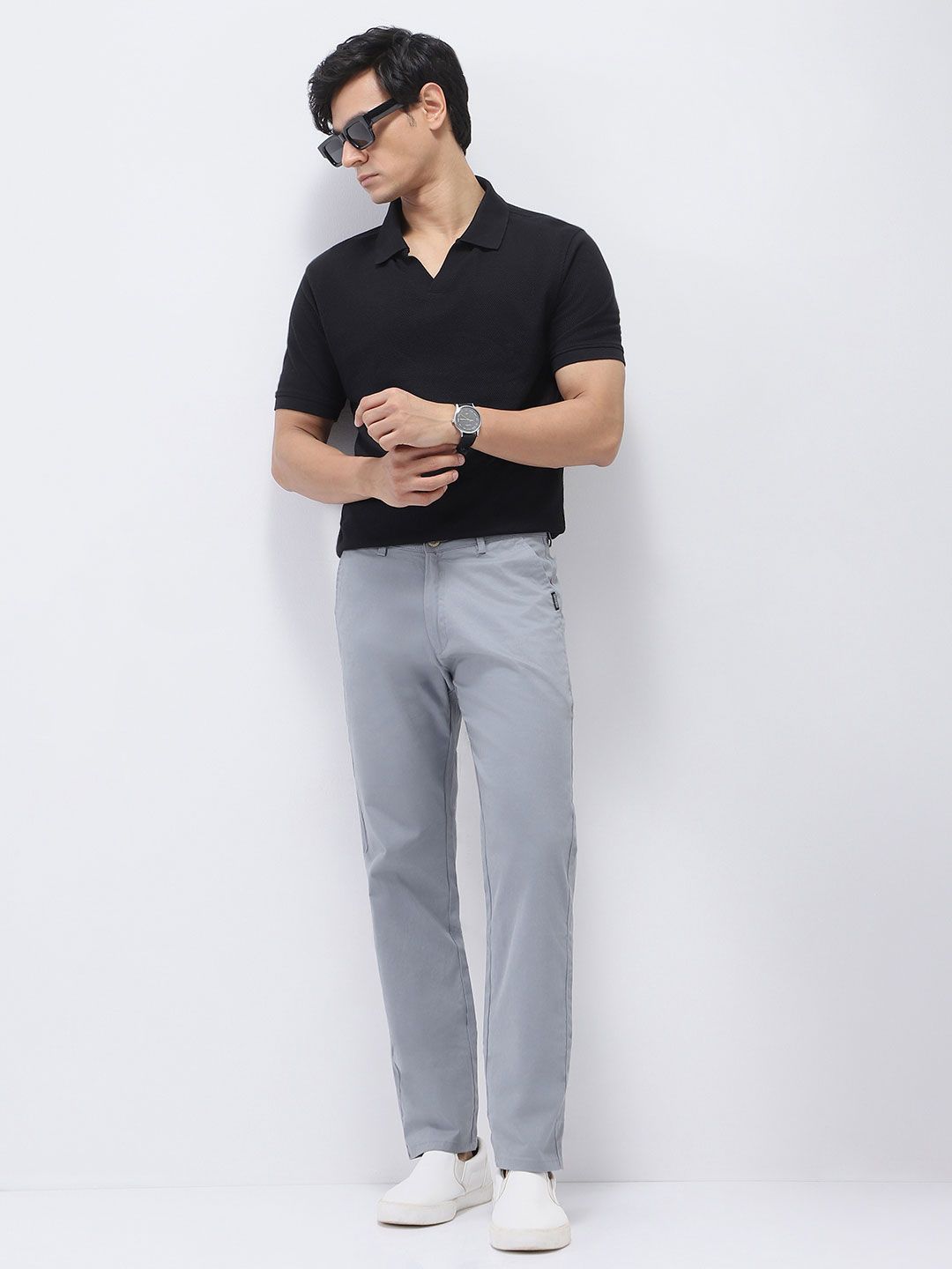 Urbano Fashion Men Blue Slim Fit Solid Stretchable Regular Trousers