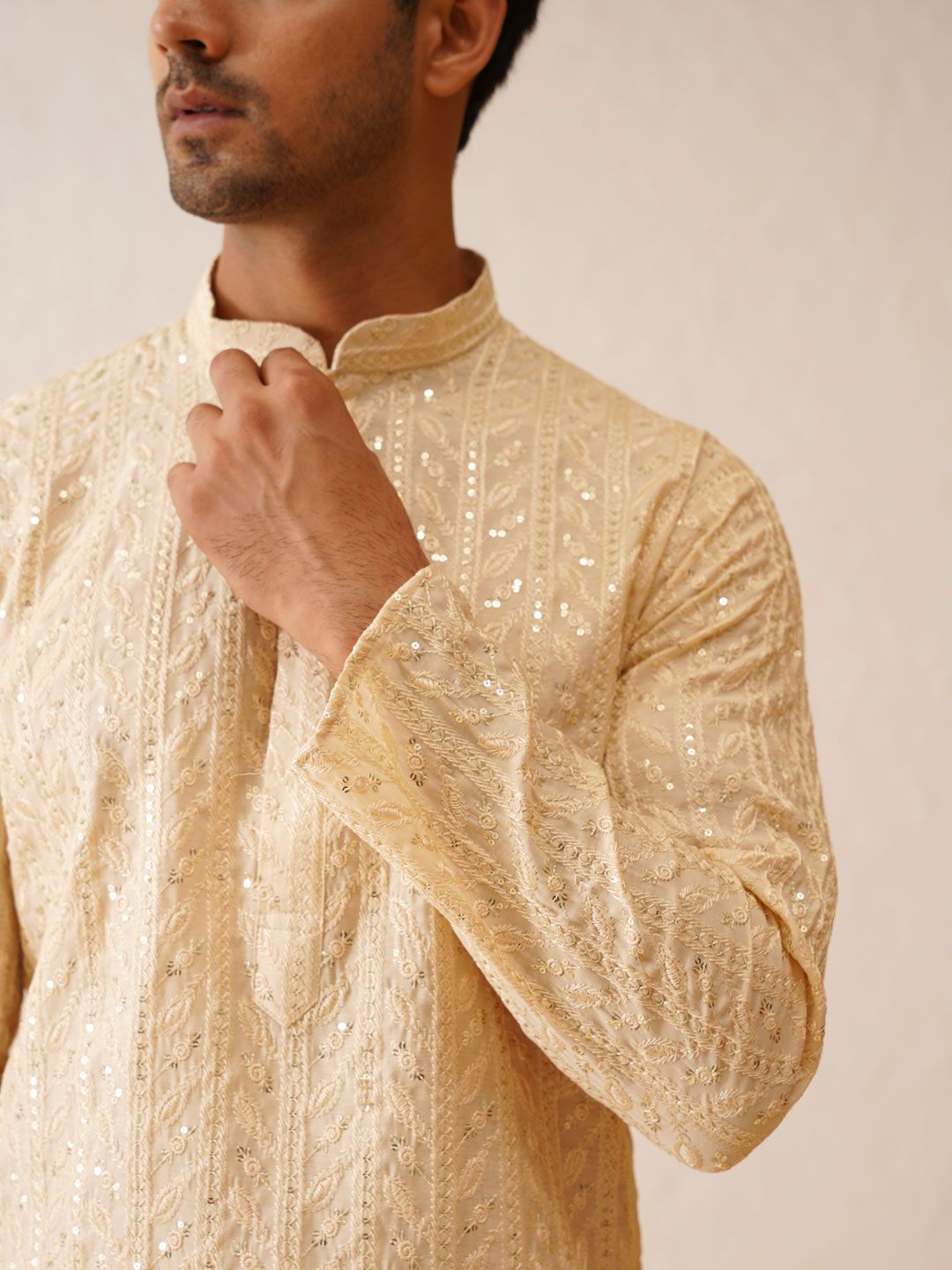 SOJANYA LUXE Men Floral Embroidered Regular Thread Work Kurta with Pyjamas