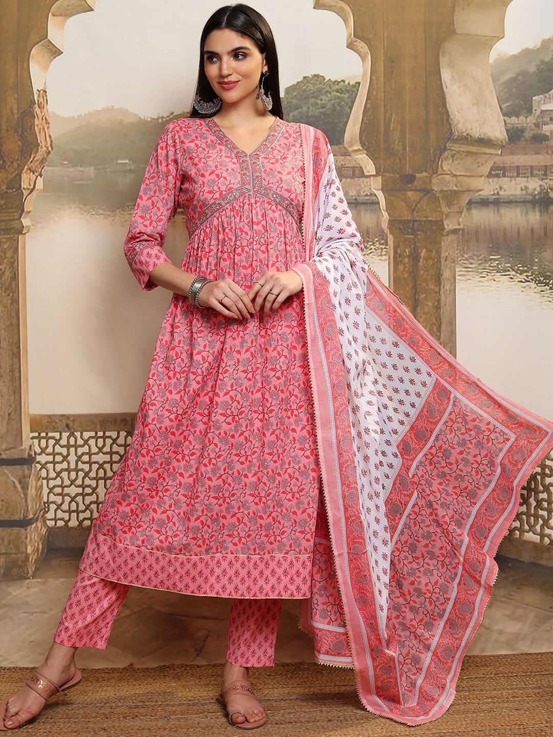 Vishudh Women Floral Printed Regular Pure Cotton Kurta with Trousers & With Dupatta