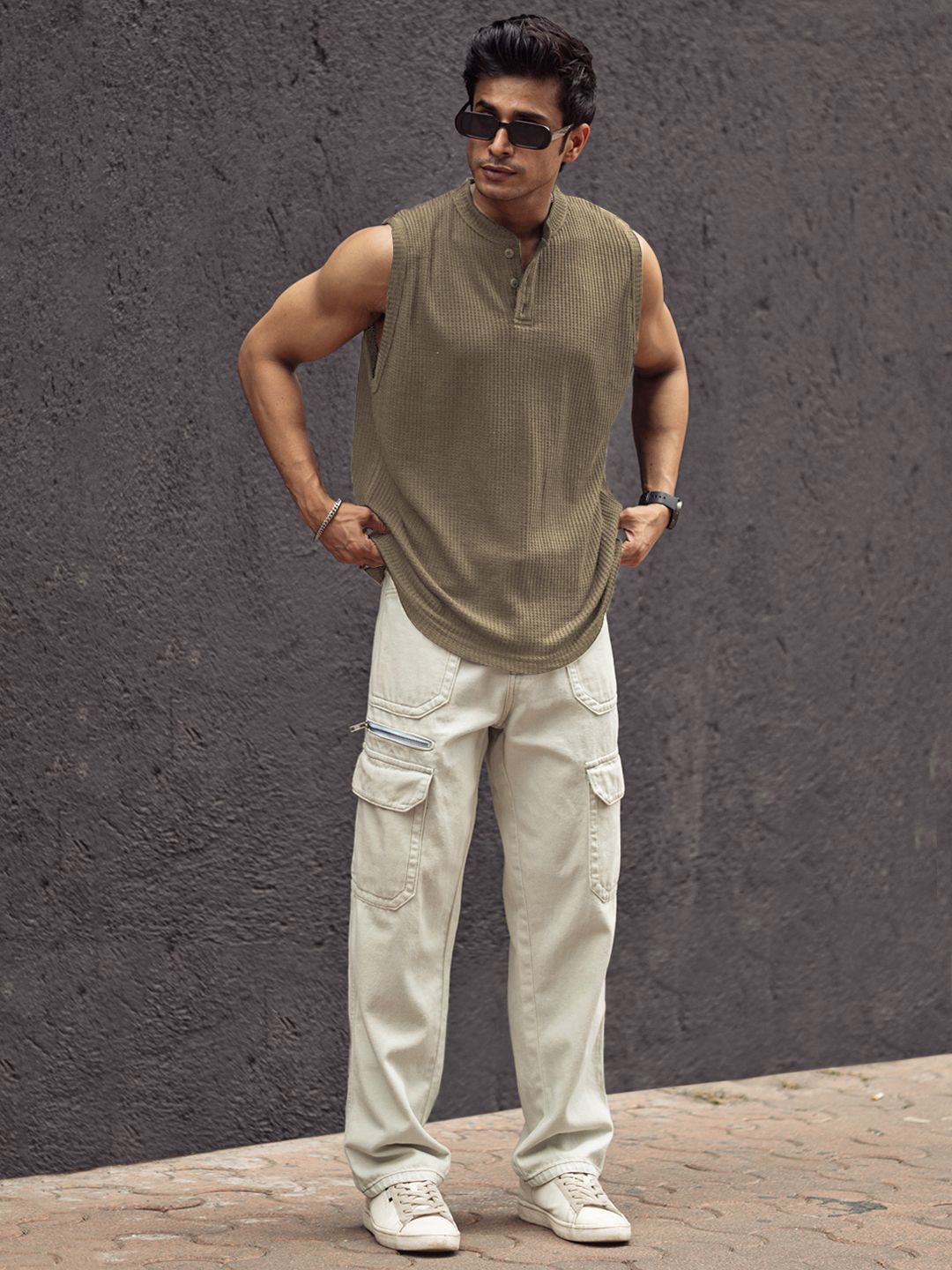 Powerlook Men Self Design Henley Neck T-shirt