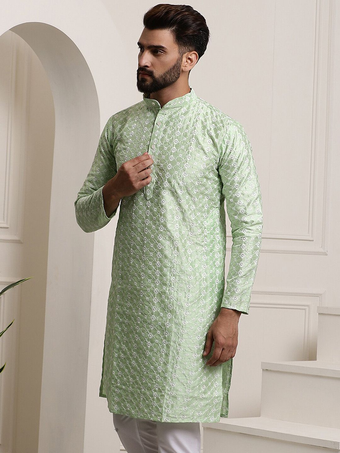 SOJANYA Self Design Thread Work Mandarin Collar Kurta