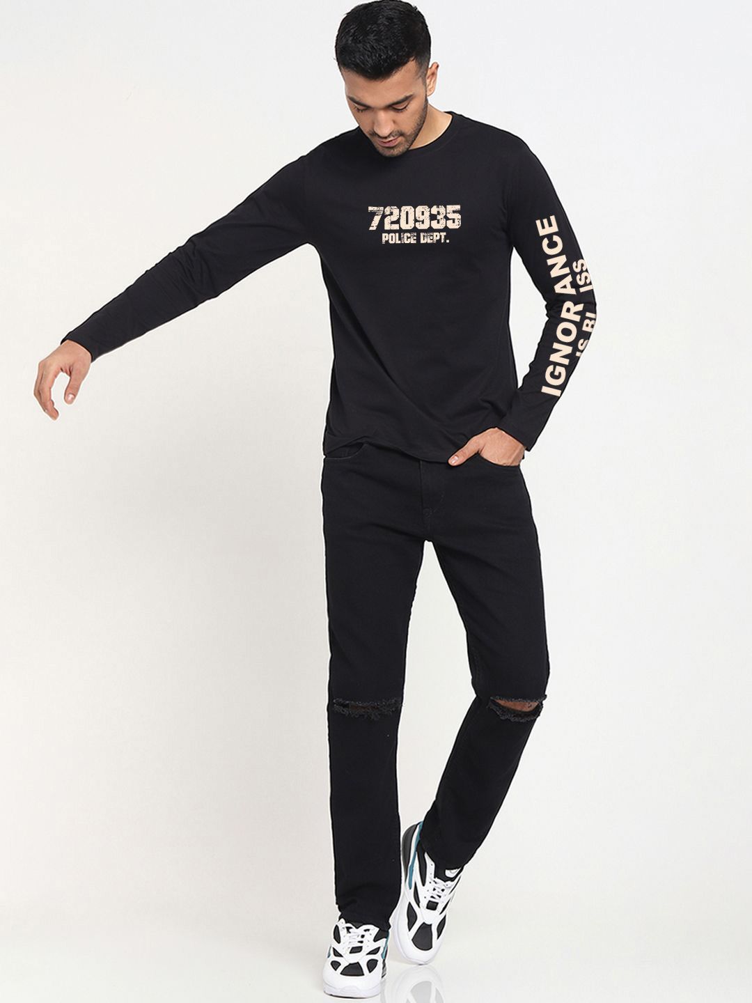 Bewakoof Men Typography Printed Round Neck Pure Cotton T-shirt