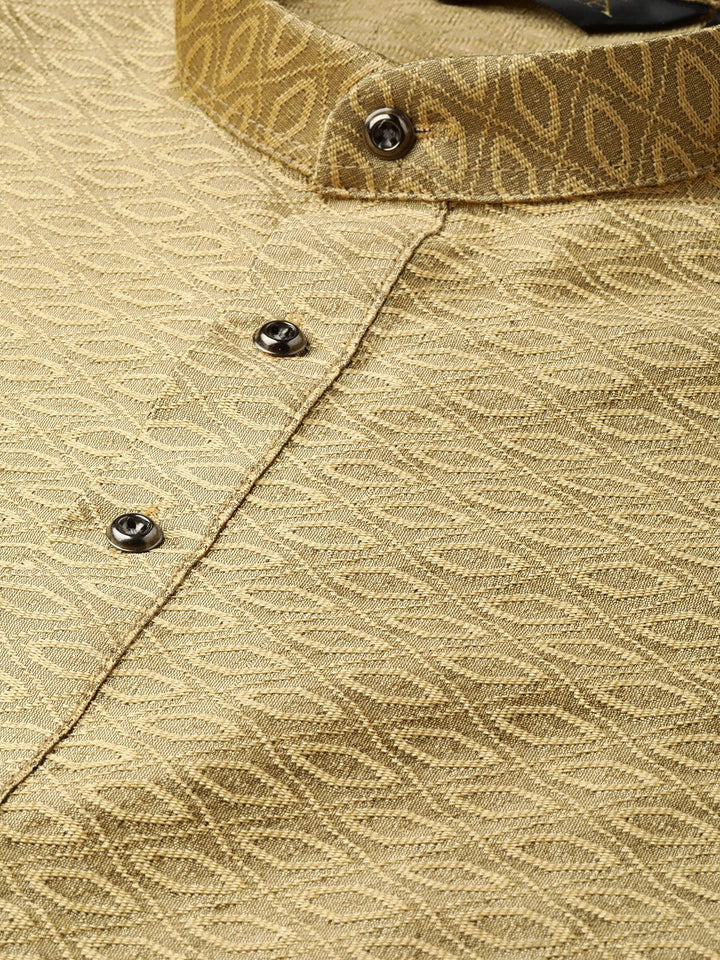 SOJANYA Men Golden Woven Design Straight Kurta