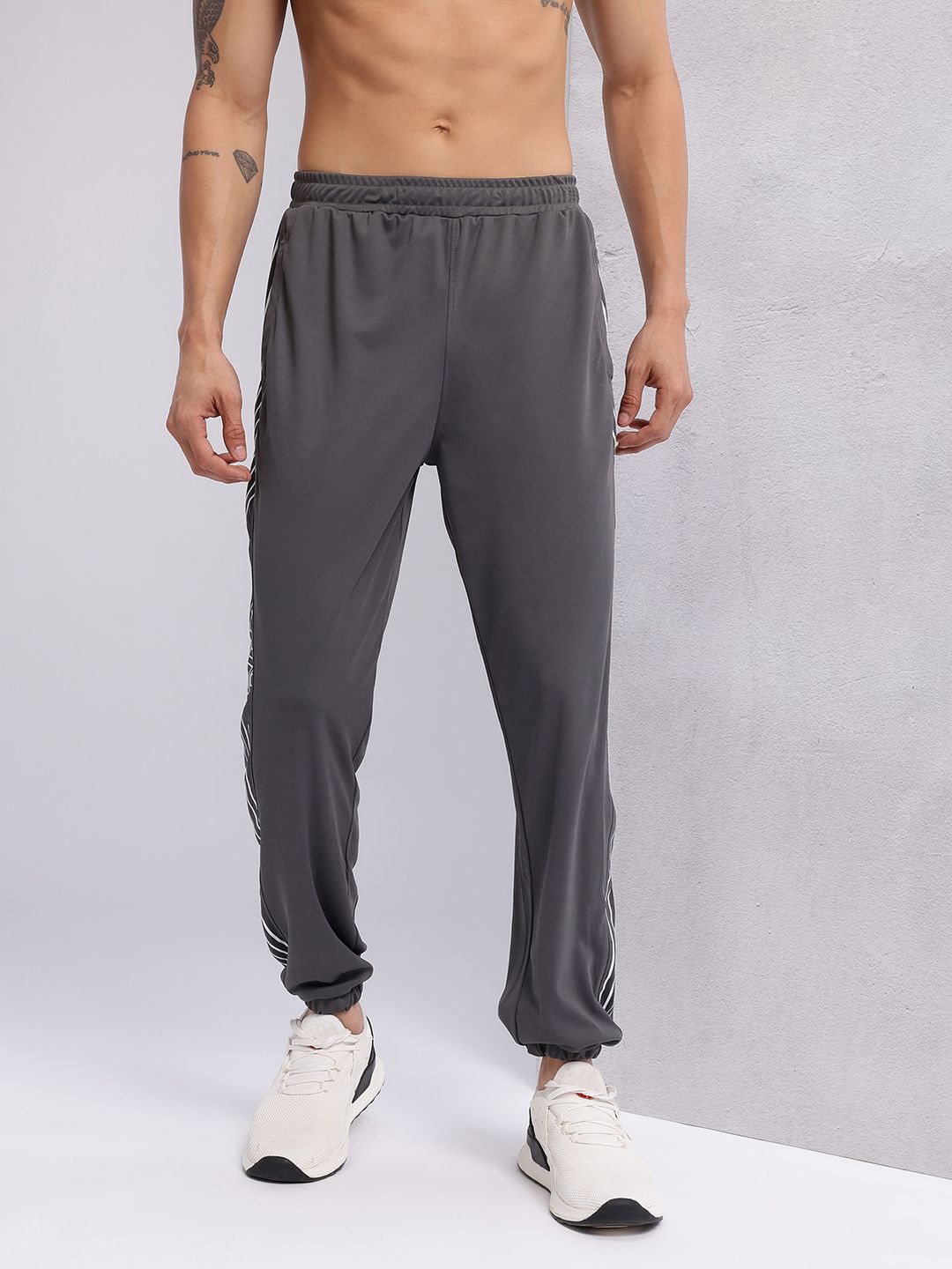 HRX by Hrithik Roshan Men Side Stripe Training Joggers