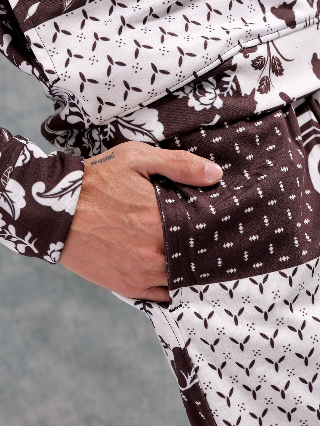 The Indian Garage Co Brown Printed Sweatshirt With Shorts