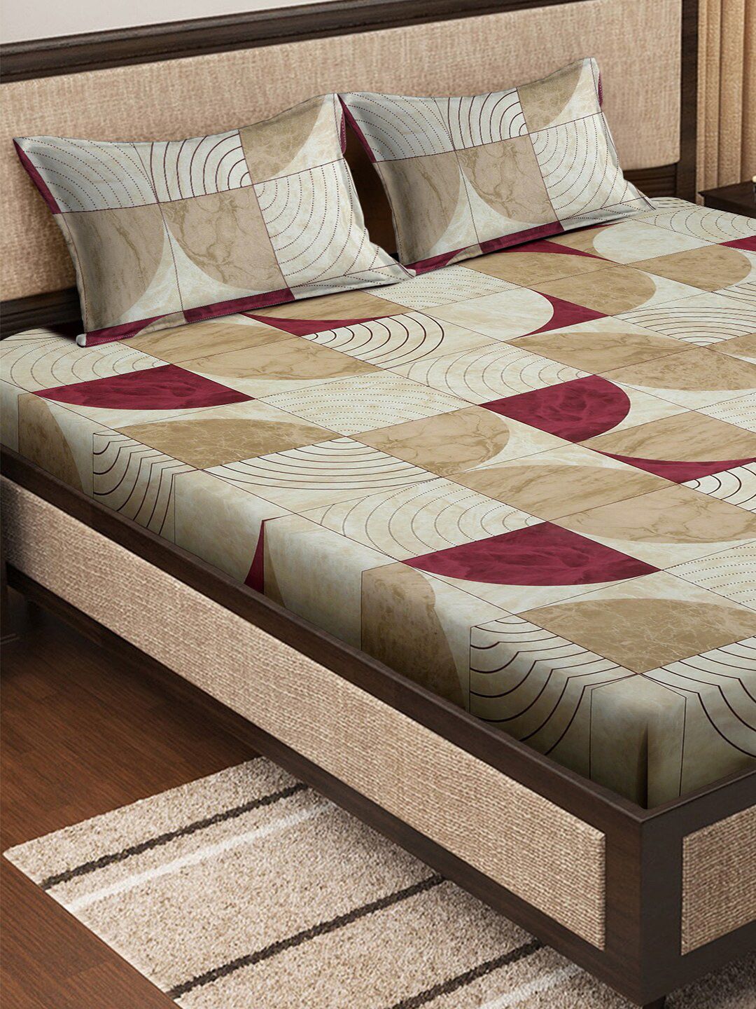 KLOTTHE Beige Geometric Printed 400 TC Pure Cotton Super King Bedsheet Set
