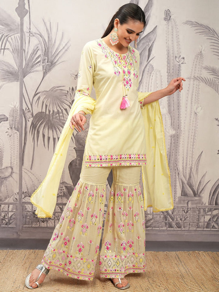 Vishudh Yellow Tie-Up Neck Ethnic Motifs Printed Pure Cotton Straight Kurti Set