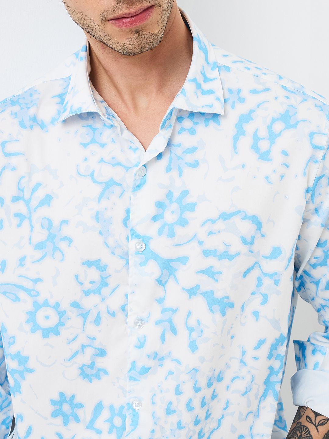 SPYKAR Men Slim Fit Spread Collar Floral Printed Cotton Casual Shirt
