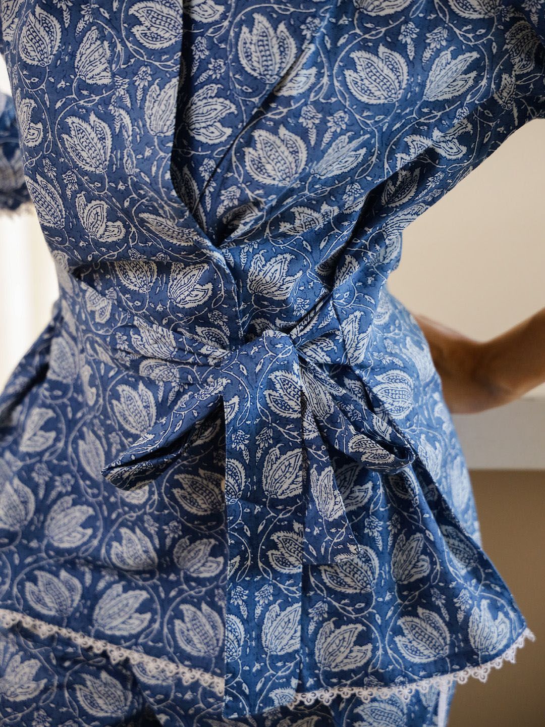 SANSKRUTIHOMES Floral Printed Lapel Collar Pure Cotton Night Suit