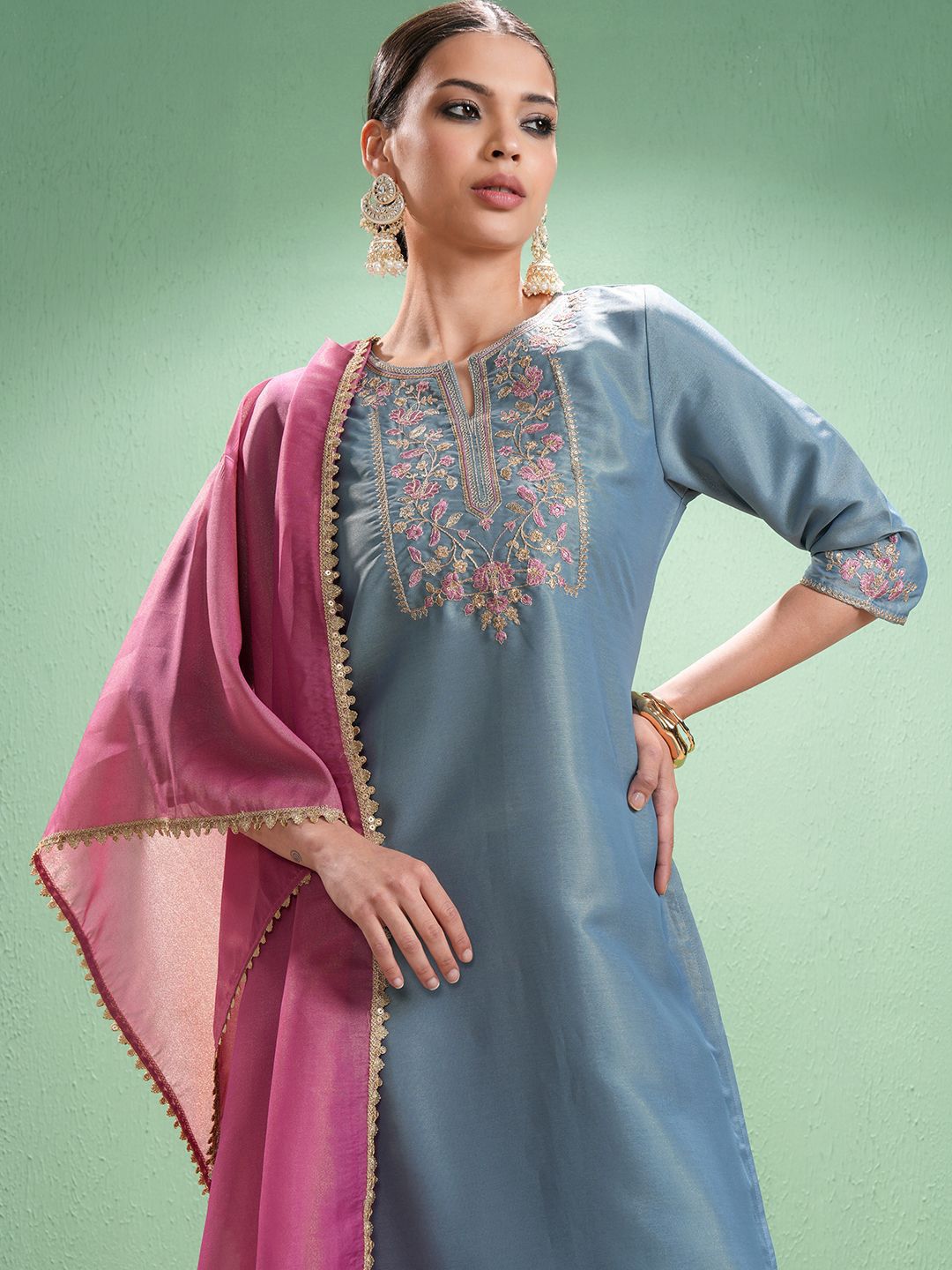 Vishudh Women Floral Embroidered Regular Thread Work Kurta with Trousers & With Dupatta