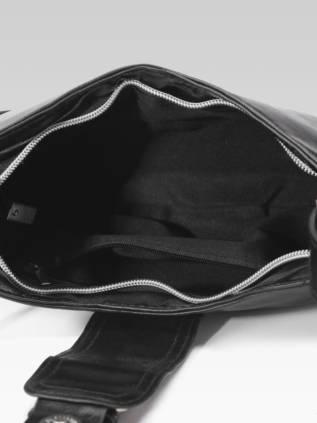 DressBerry Structured Shoulder Bag