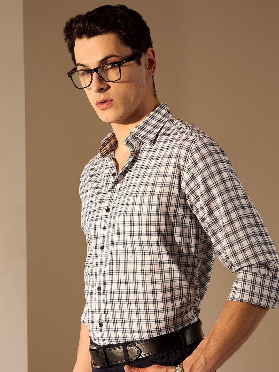 DENNISON Men Smart Opaque Checked Formal Shirt