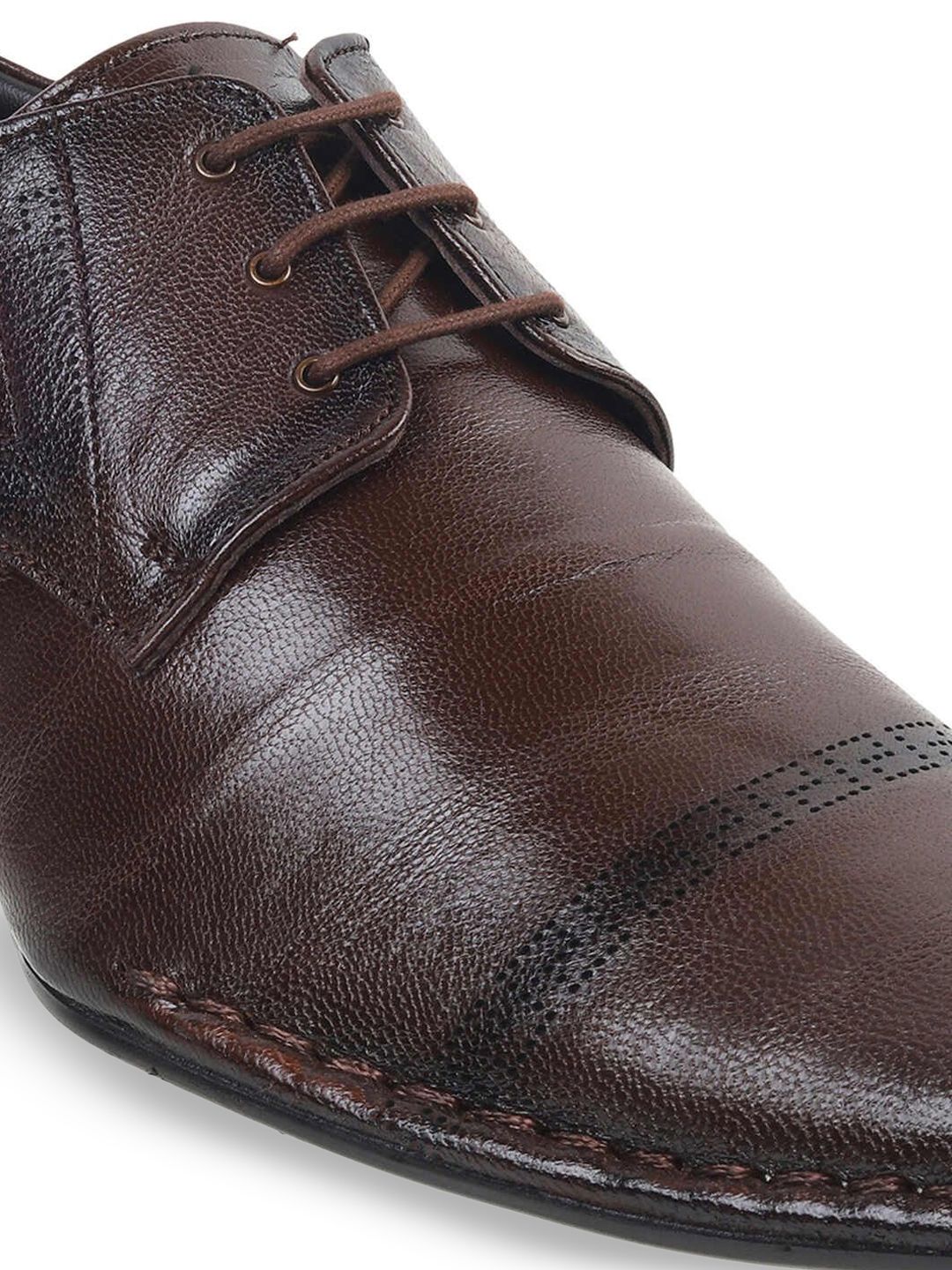 Mochi Men Solid Leather Round Toe Formal Derbys
