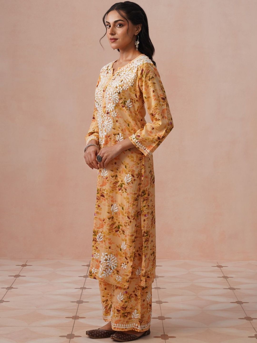 House of Chikankari Women Printed Regular Chikankari Kurta with Trousers