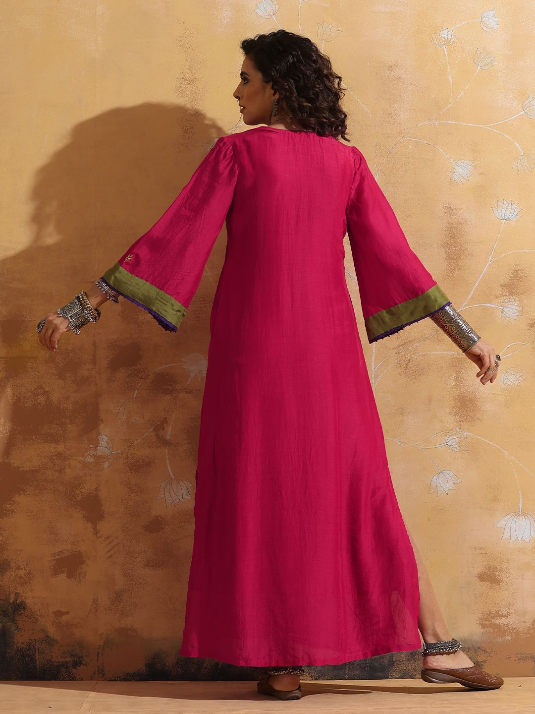 Truebrowns Wanita Pink Muslin Silk Lurus Maxi Dress